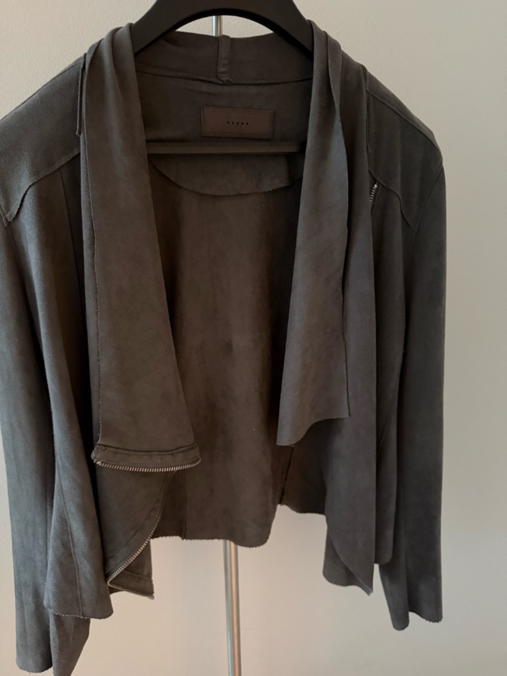 BLANK NYC Faux Suede Drape Moto Grey Long Sleeve Jacket, Small, EUC